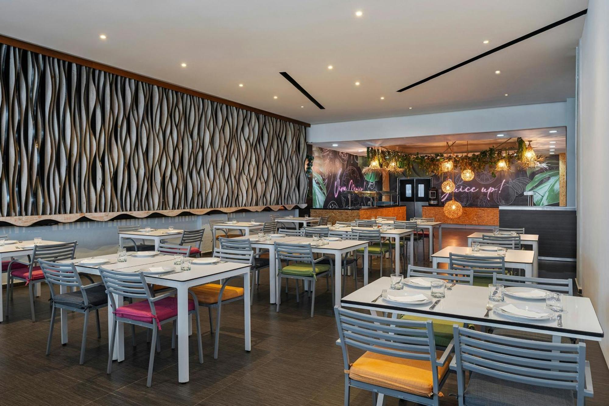Renovated Aloft Cancún Eksteriør bilde
